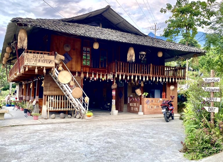 Du Gia Field View Homestay