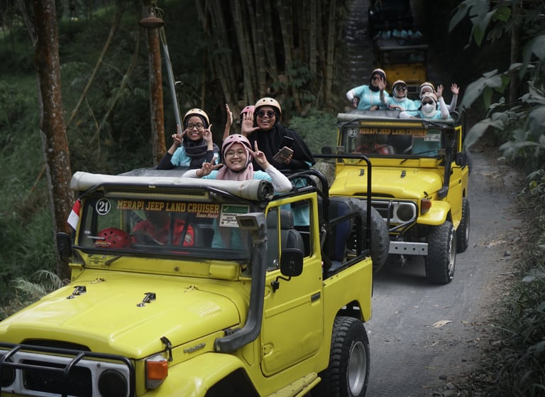 Paket Jeep Lava Tour Merapi