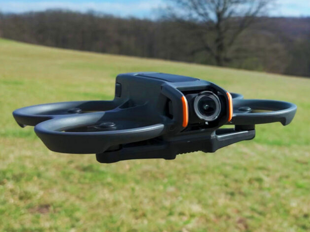 dron FPV