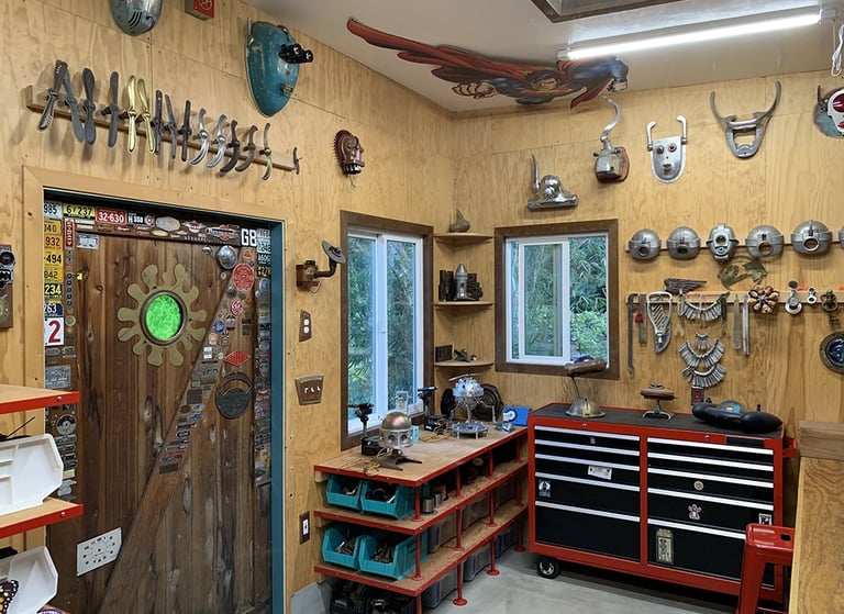 Workshop of artist Tal Avitzur.