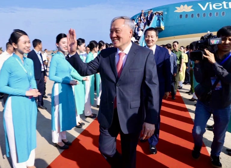 Phó thủ tướng chính phủ Nguyễn Hòa Bình tại sân bay Long Thành sáng nay