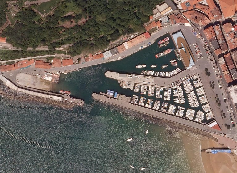 Proyecto Portaviones Puerto Donostia GURBAIN arquitectura