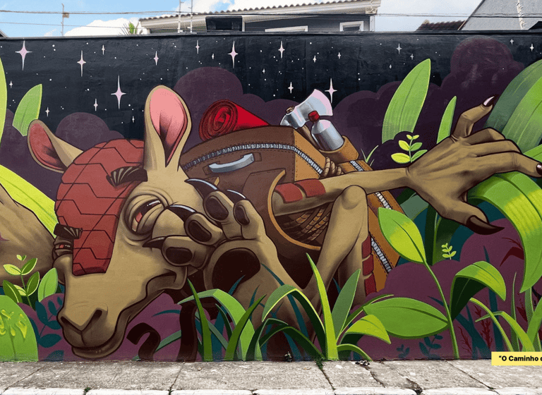 Levi Aquino conectou o tupi-guarani à arte urbana. Seu mural de 8,6x5,5m apresenta a frase "caminho 