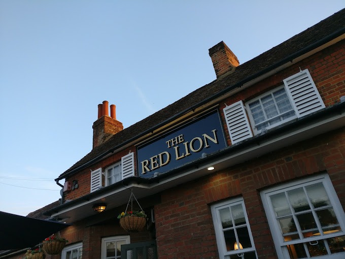 Red Lion Pub Woolmer Green