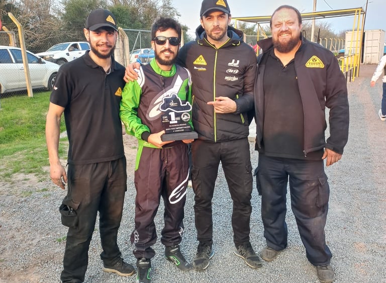 Hugo Hernández piloto de karting en Uruguay. Patrocinadores Campeonato Nacional