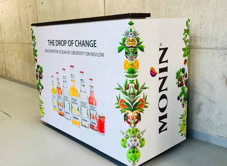 Decoração de balcão com vinil