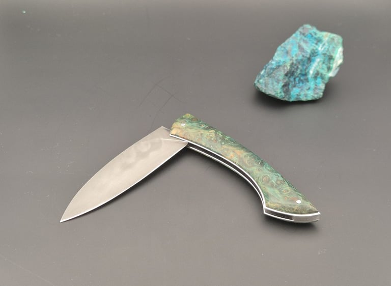 Couteau pliant manche bleu vert