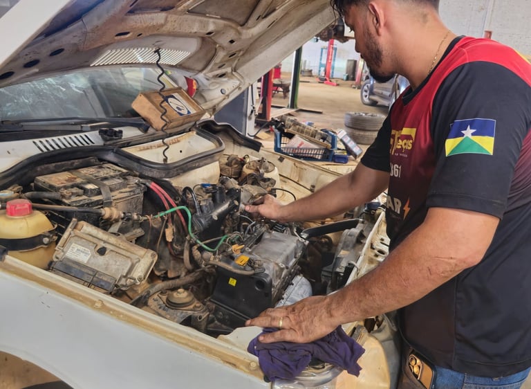 Serviços de mecânica automotiva multimarcas,  atendemos; Volkswagen, Toyota, Ford,  Fiat, Audi, Merc