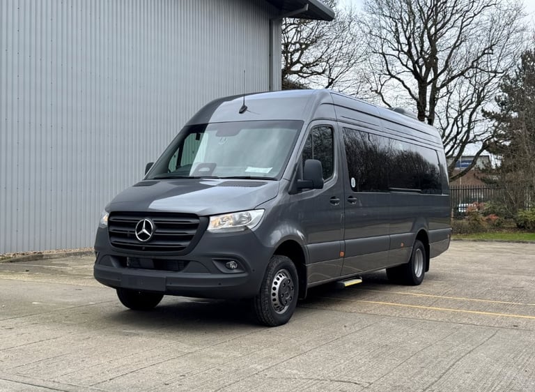 12 Seater Minibus Hire in London