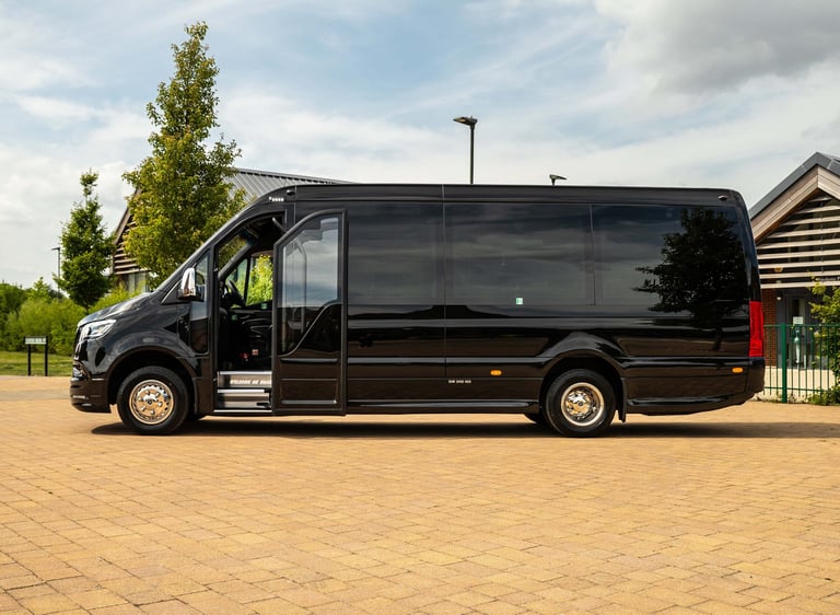 16 Seater Minibus Hire in London
