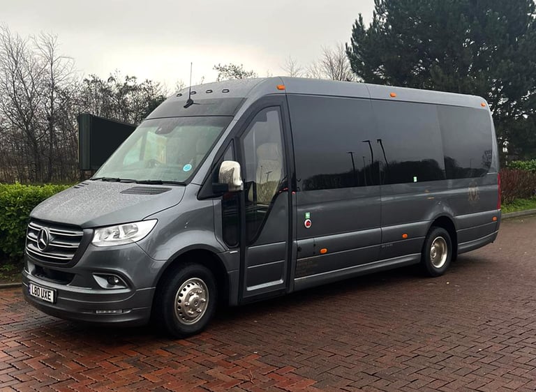 Coach Hire to Gatwick Airport