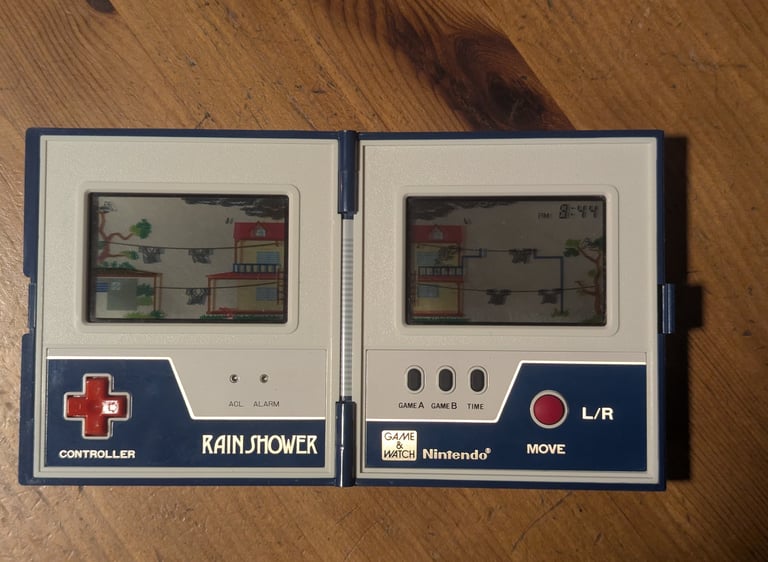 Jeu Game and Watch Rain Shower de Nintendo avec écran polarisant neuf.