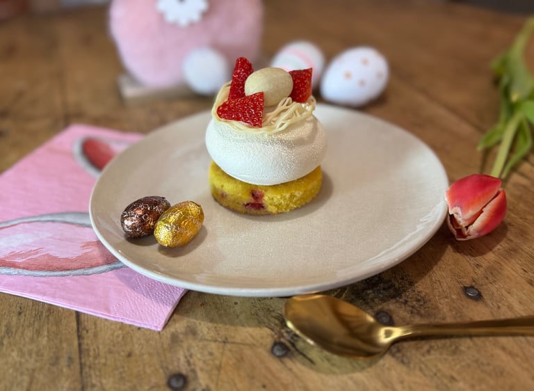 entremet vanille fraise bergamote nid de pâques gateau dessert de pâques