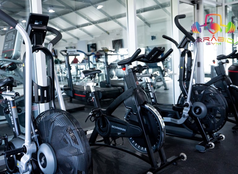 Maquinas no Arrábida Gym Benguela