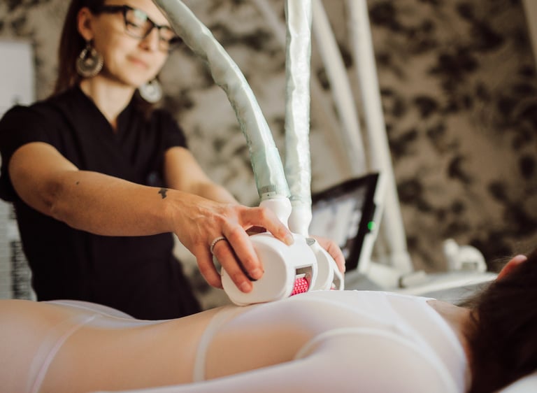 Tecnologia Icoone a microstimolazione per trattamento di rimodellamento e tonificazione viso e corpo