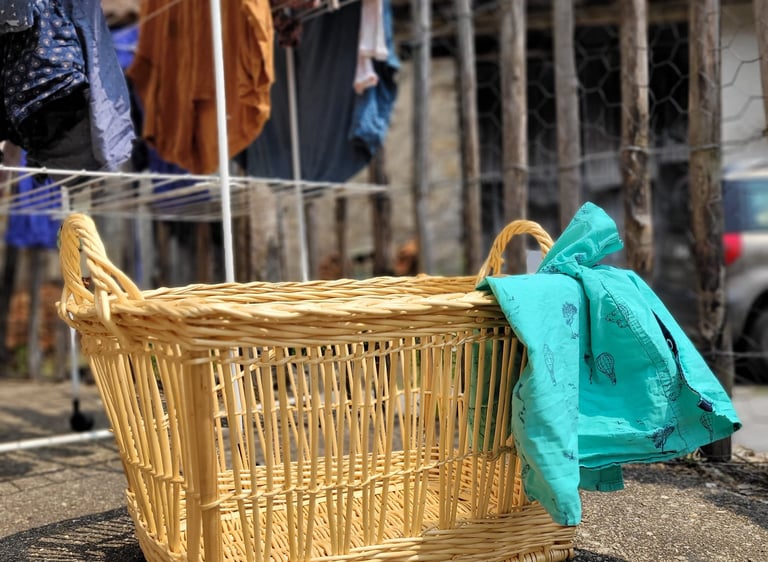 Panière à linge en osier avec poignées