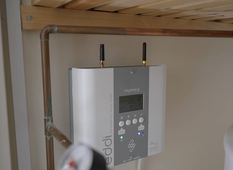 Myenergi Eddi diverting soler energy to the hot water tank