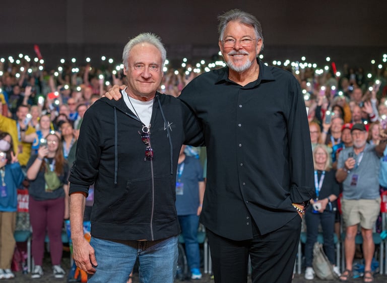 Brent Spiner and Jonathan Frakes on stage at Phoenix Fan Fusion 2025