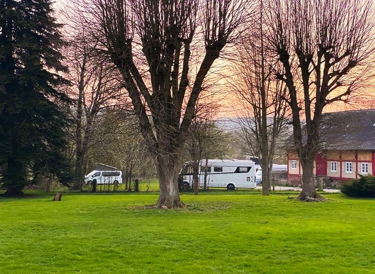 Aire de stationnement de camping-car à la Gentilhommière