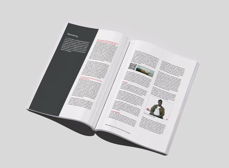 Kapitelstart mit dunkler Fläche und weissem Titel.