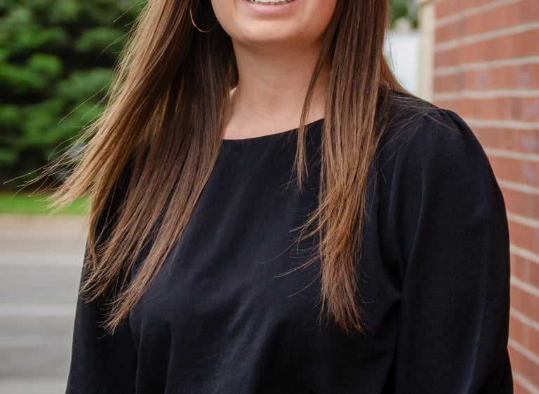 Dr. Laura Szuba, Optometrist at Edge Optics