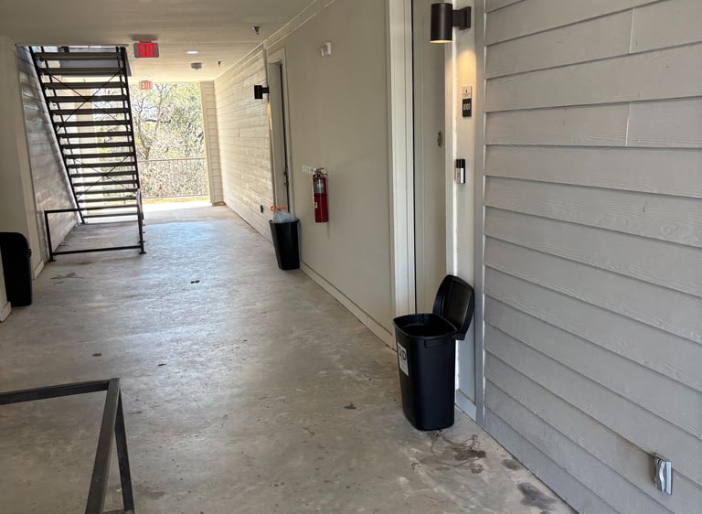 Razorbill Junk Removal Takes Mattresses