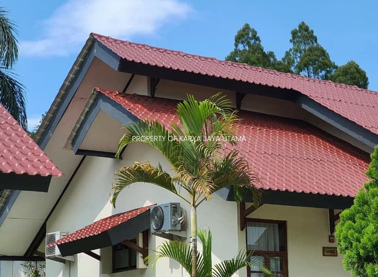 Genteng uPVC Royal Roof sebagai atap villa pribadi di Bandung, Jawa Barat