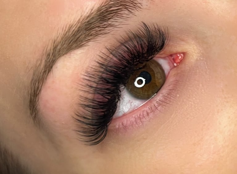 Full volume lash extensions with dense hand-made fans, in La Jolla
