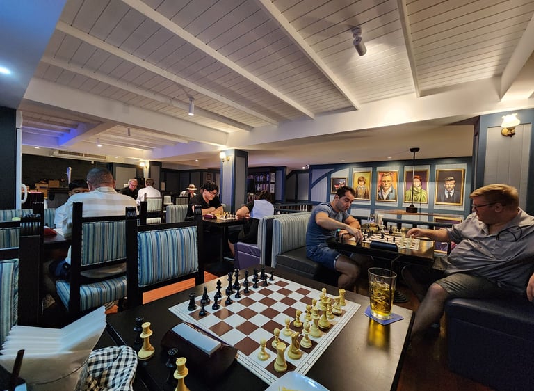 Bangkok Chess Club at the Royal Oak Bar