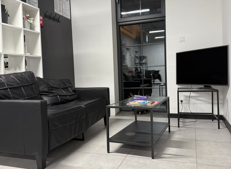 Salon fryzjerski Lusówko ISS Studio wnętrze