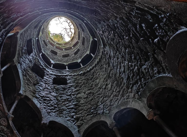 Initiation Well, Sintra