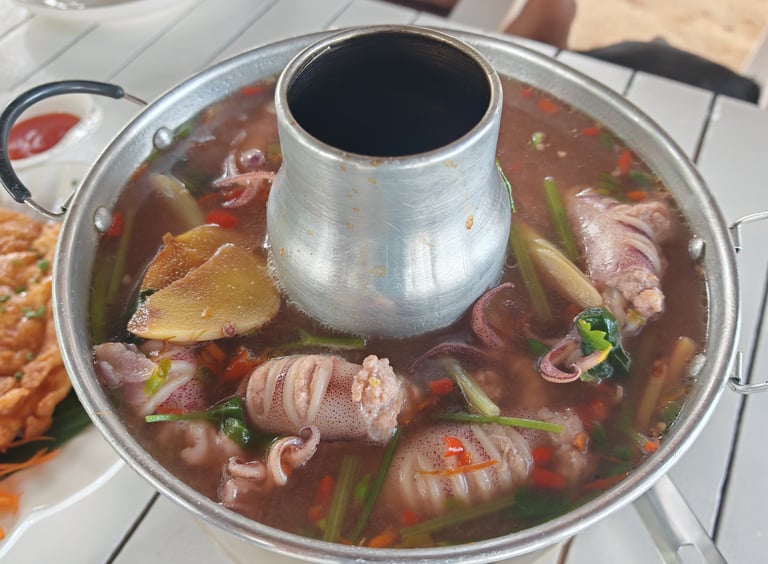 บ้านเอื้อง bar&restaurant