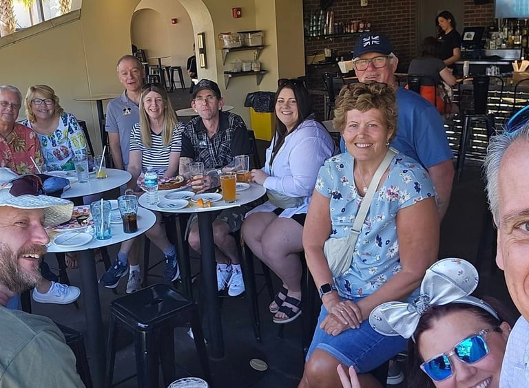 Members of the ThemeParkBazza Facebook Group at a meet up