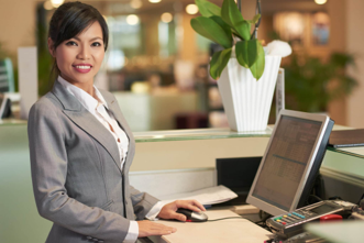 ¿Buscas cubrir un puesto de recepcionista en tu empresa?