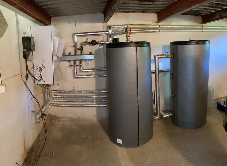 Tepelný čerpadlo, kotelna, akumulační nádrž, topení