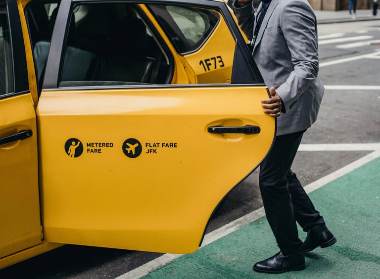 Men Booked Alfalas Goa Airport Taxi