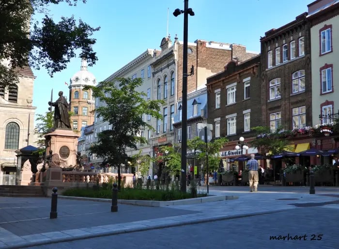 Place Taschereau, Vieux Québec.