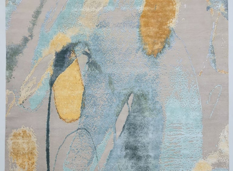 Handknotted (90 KPI) Rug made of Wool & Botanical Silk