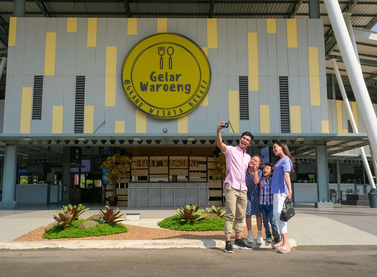 food curt grand wisata