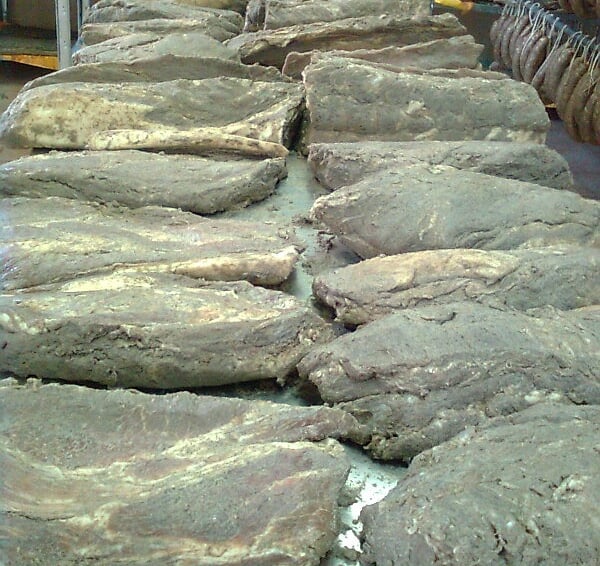 Salumi fatti in casa Agrisole vicino ad Olbia