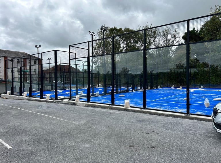 Cleanmax delivering professional facility management for businesses and homes.