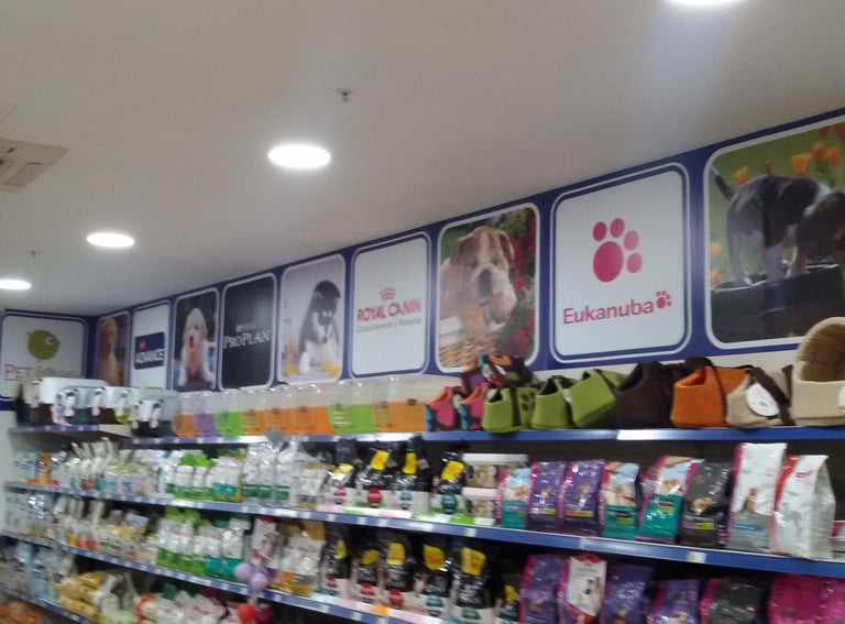 vinilo impreso PVC paredes tienda animales Coruña