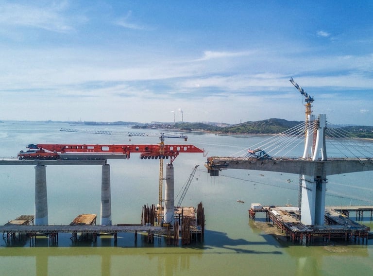 LIMOV Hanjiang Kunlun Launching Gantry and Girder Transporter in Meizhou Bay cross-sea bridge project cable stay