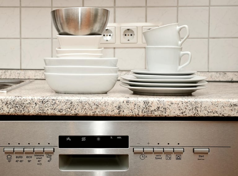 Explore the best smart kitchen gadgets of 2025 that make cooking easier, faster, and more fun. 