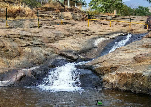 Kumbakkarai Falls