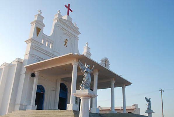 Manapad Beach and Holy Cross Church