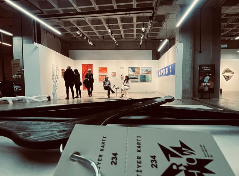Vestiyer Hizmeti, Vestiyer Hizmetleri, Vestiyer Kiralama, Vestiyer, Vestiyer İstanbul, Art Show