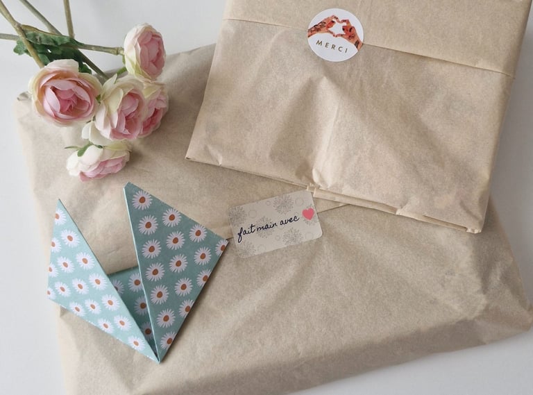 emballage des commandes chez Saracrea