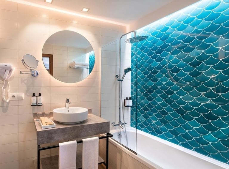 Bathroom in Apartment Occidental Pueblo Acantilado in Costa Blanca, Spain