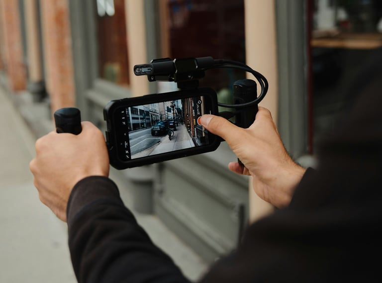 Influencer filming with smartphone rig